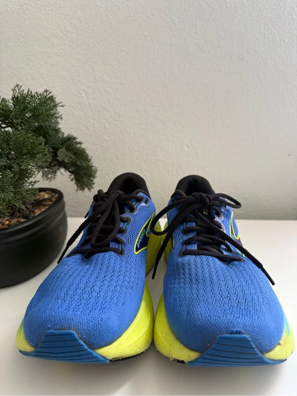 Brooks Glycerin 21  Men size 10 Blue and Neon Yellow Running Shoes